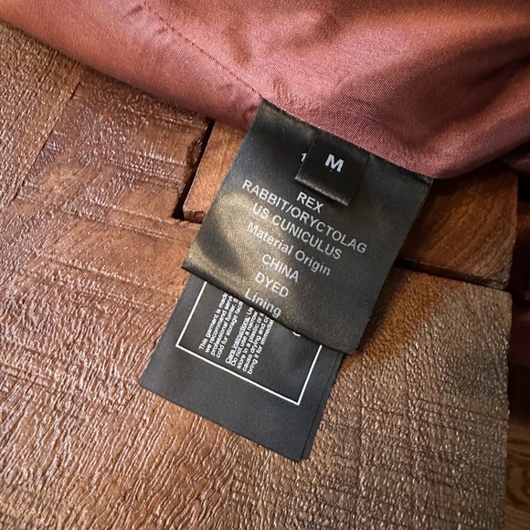 NWT Gorski Fur Vest in maroon purple red chevron punched stripe - Picture 9 of 9